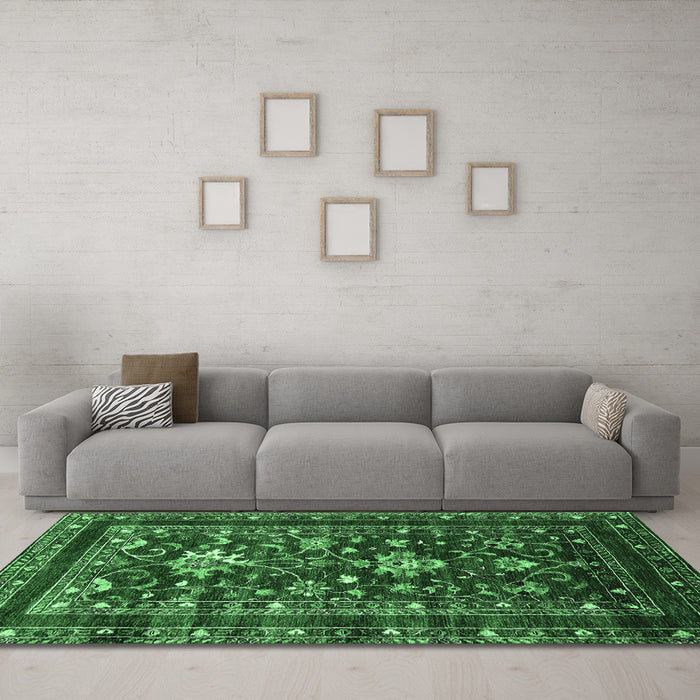 Machine Washable Oriental Emerald Green Industrial Area Rugs in a Living Room,, wshurb2406emgrn