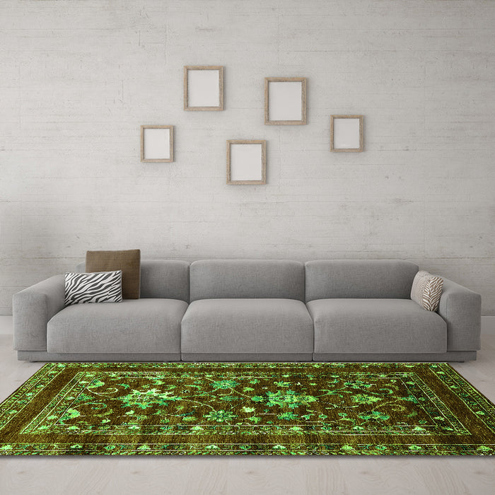 Machine Washable Oriental Green Industrial Area Rugs in a Living Room,, wshurb2406grn