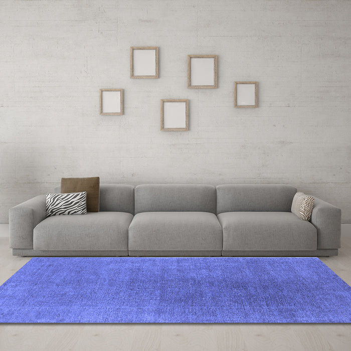 Machine Washable Oriental Blue Industrial Rug in a Living Room, wshurb2407blu