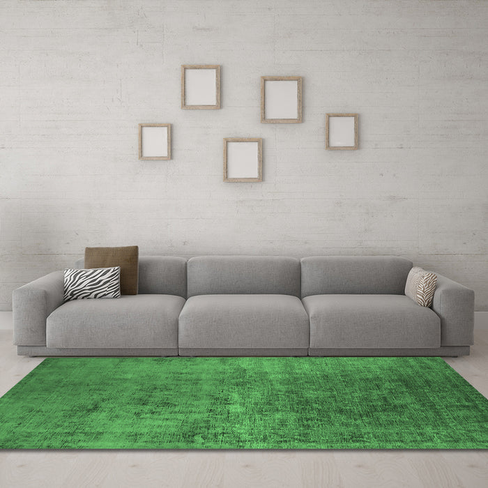 Machine Washable Oriental Emerald Green Industrial Area Rugs in a Living Room,, wshurb2408emgrn