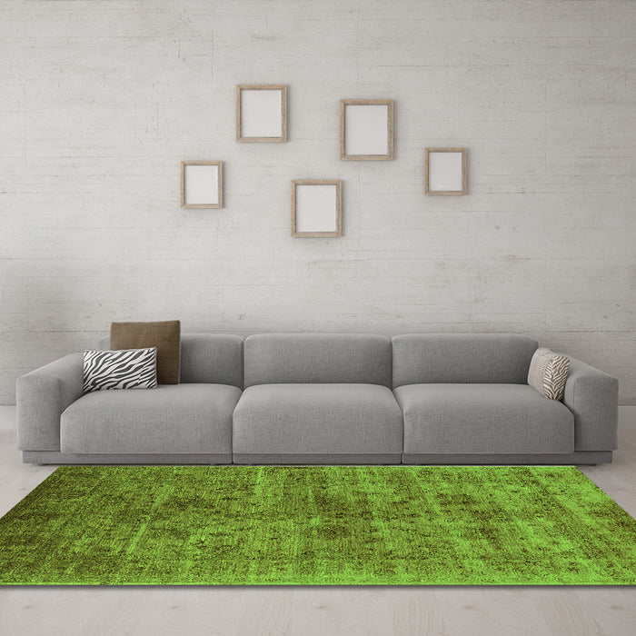 Machine Washable Oriental Green Industrial Area Rugs in a Living Room,, wshurb2410grn