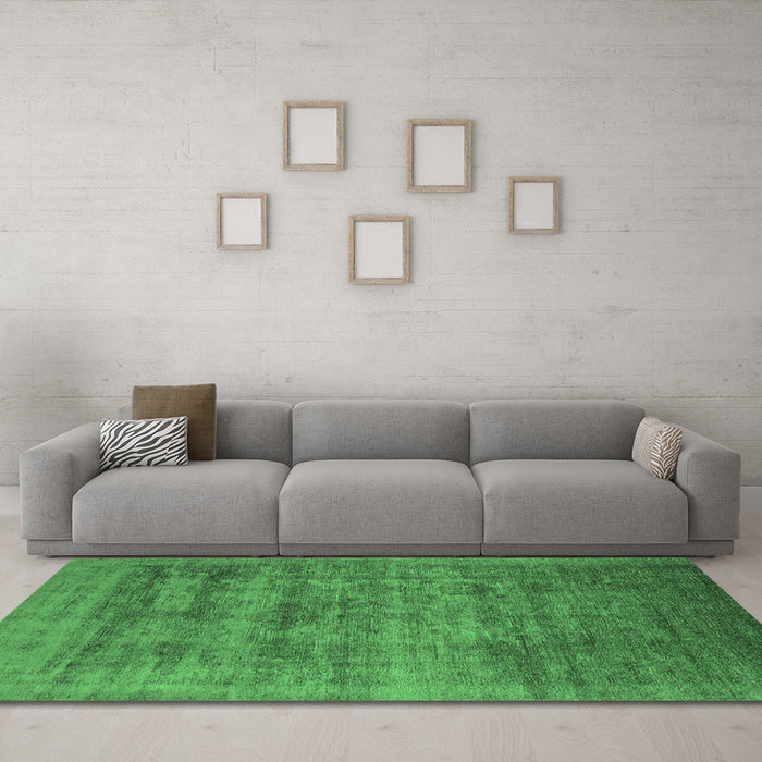 Machine Washable Oriental Emerald Green Industrial Area Rugs in a Living Room,, wshurb2411emgrn