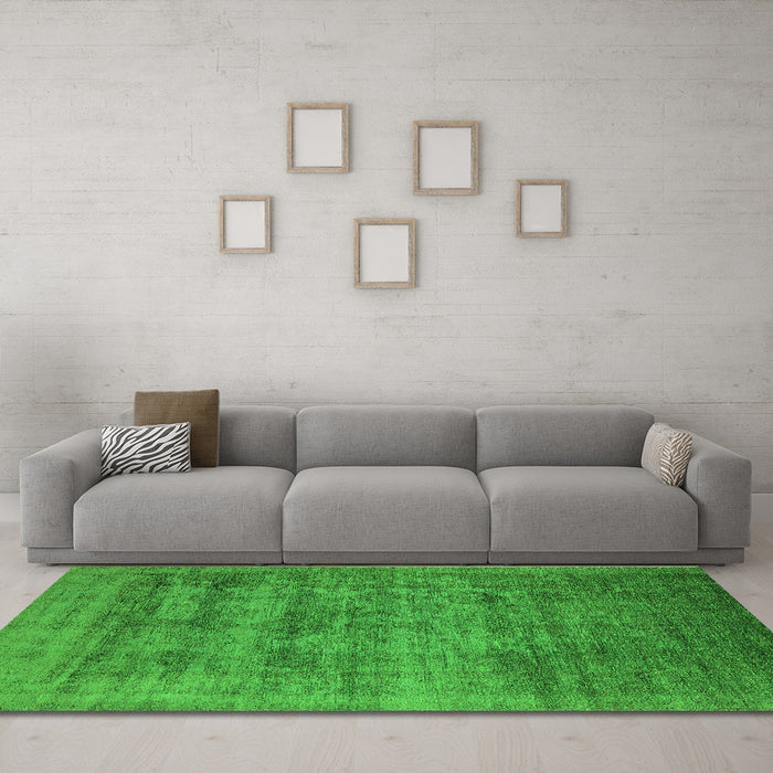 Machine Washable Oriental Green Industrial Area Rugs in a Living Room,, wshurb2411grn