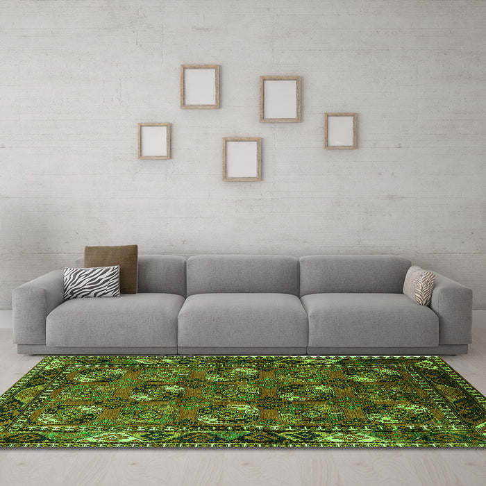 Machine Washable Oriental Green Industrial Area Rugs in a Living Room,, wshurb2412grn