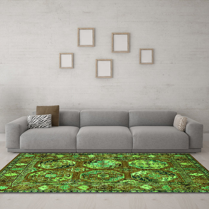 Machine Washable Oriental Green Industrial Area Rugs in a Living Room,, wshurb2414grn