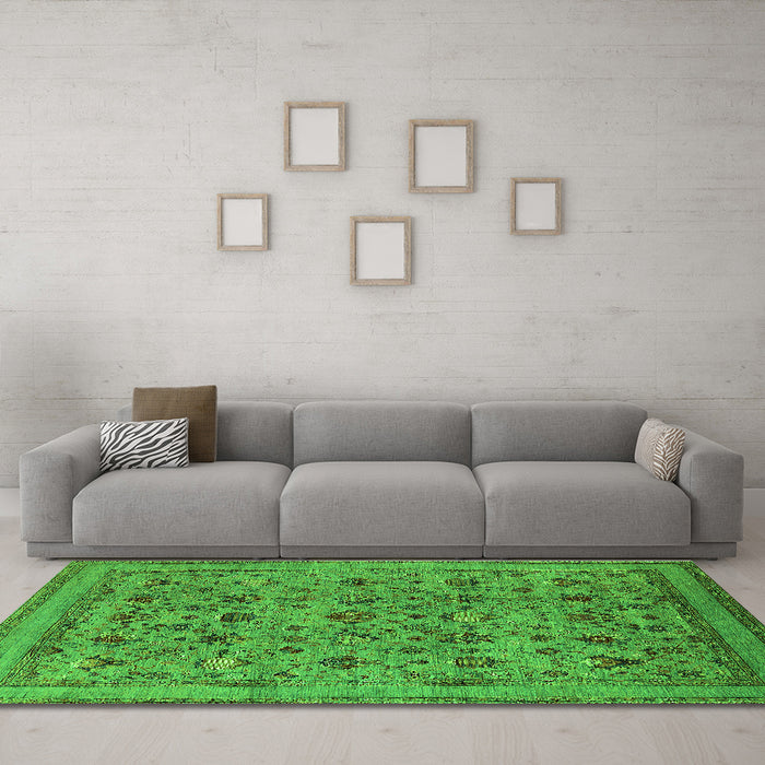 Machine Washable Oriental Green Industrial Area Rugs in a Living Room,, wshurb2417grn