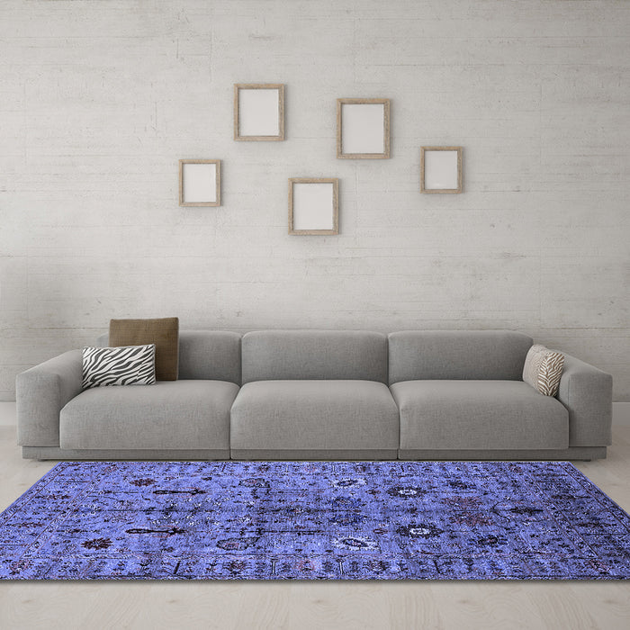 Machine Washable Oriental Blue Industrial Rug in a Living Room, wshurb2418blu