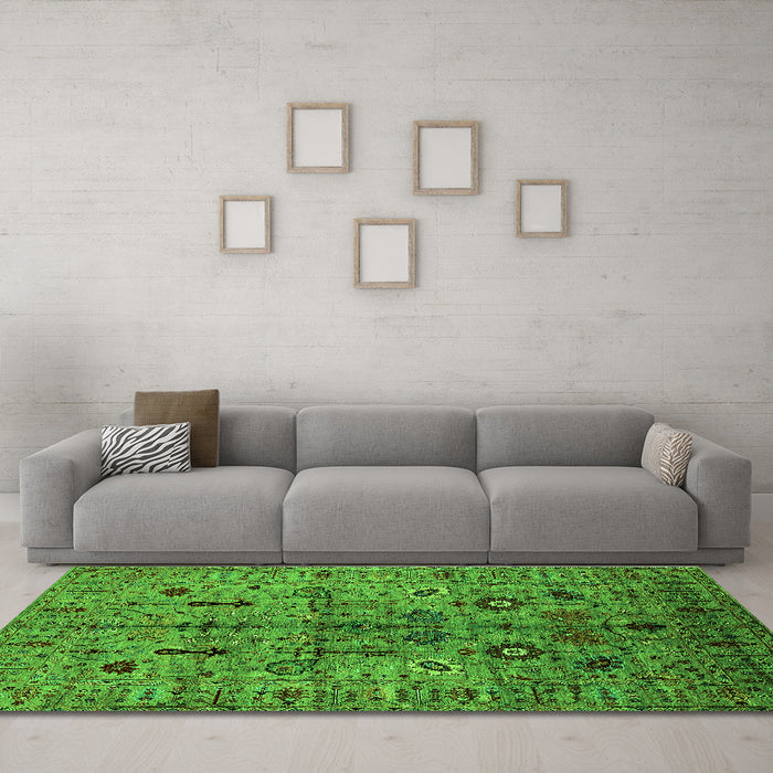 Machine Washable Oriental Green Industrial Area Rugs in a Living Room,, wshurb2418grn