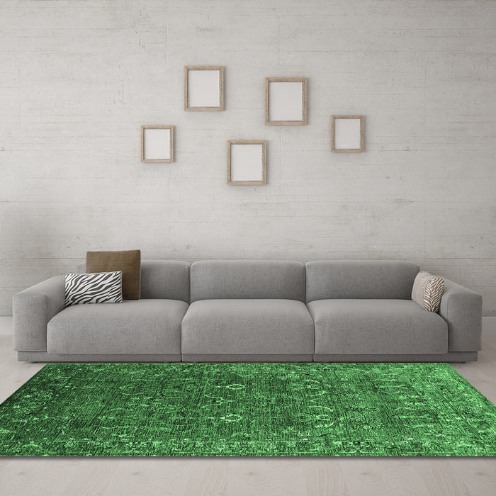 Machine Washable Oriental Emerald Green Traditional Area Rugs in a Living Room,, wshurb2420emgrn