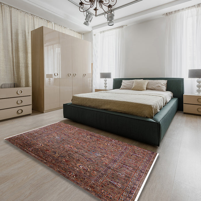 Mid-Century Modern Red Oriental Rug in a Bedroom, urb2425