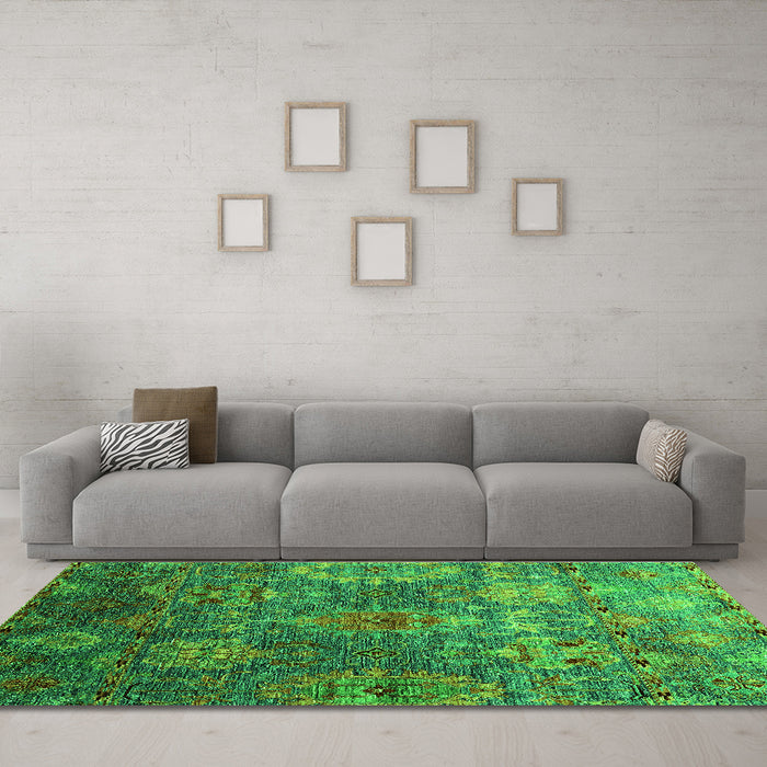 Machine Washable Oriental Green Industrial Area Rugs in a Living Room,, wshurb2429grn