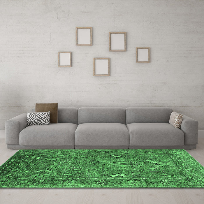 Machine Washable Oriental Emerald Green Industrial Area Rugs in a Living Room,, wshurb2430emgrn