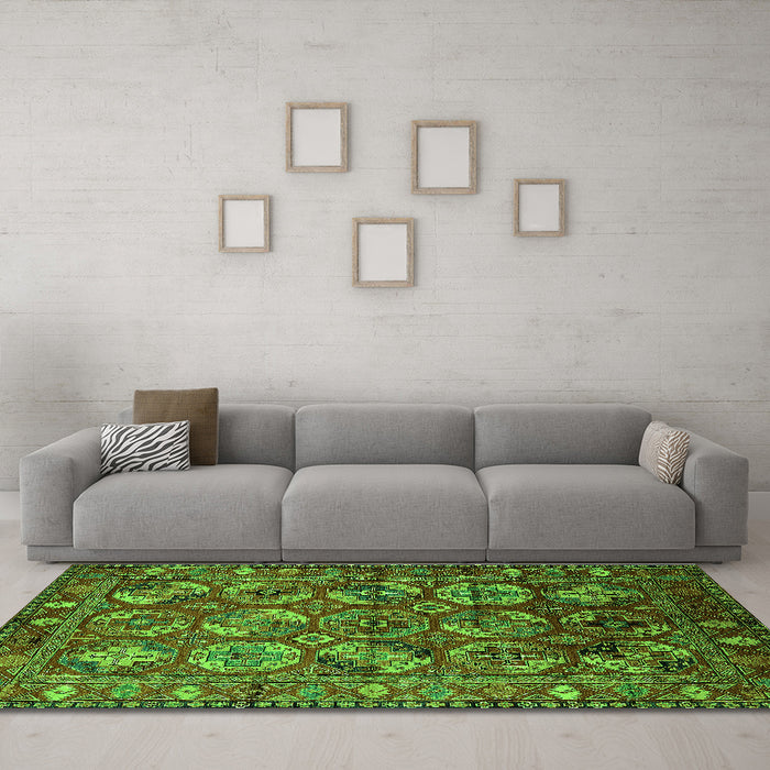 Machine Washable Oriental Green Industrial Area Rugs in a Living Room,, wshurb2431grn