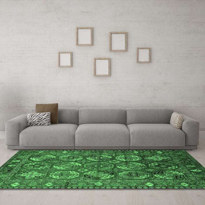Machine Washable Oriental Emerald Green Industrial Area Rugs in a Living Room,, wshurb2431emgrn