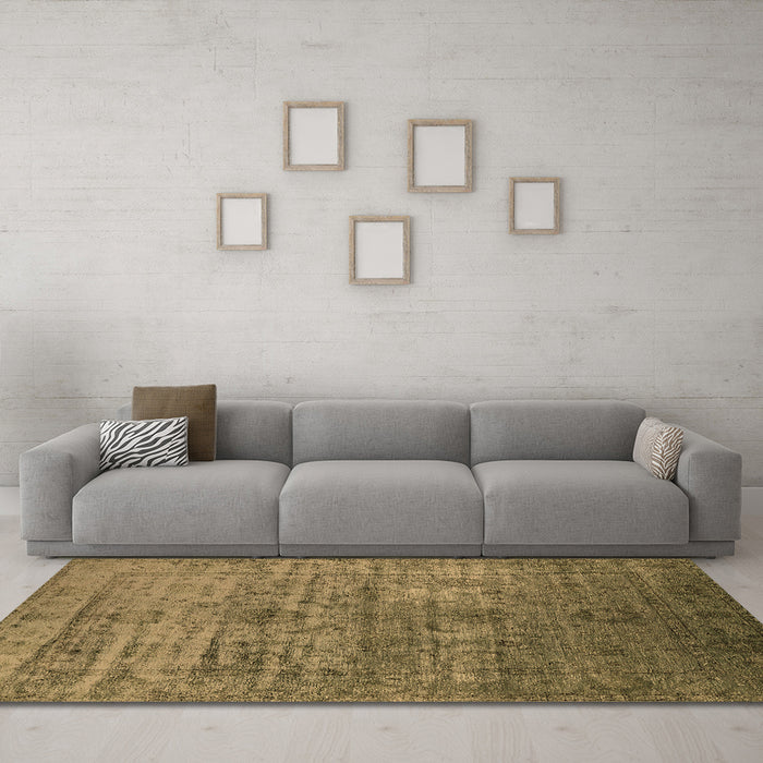 Machine Washable Oriental Brown Traditional Rug in a Living Room,, wshurb2434brn