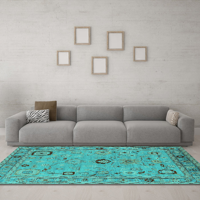 Machine Washable Oriental Turquoise Traditional Area Rugs in a Living Room,, wshurb2440turq