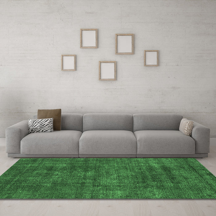 Machine Washable Oriental Emerald Green Industrial Area Rugs in a Living Room,, wshurb2442emgrn