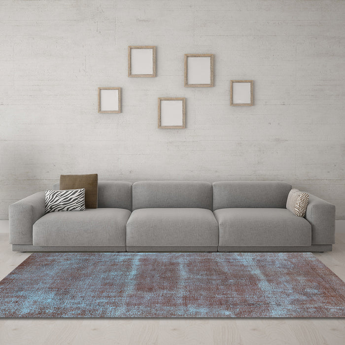 Machine Washable Oriental Light Blue Industrial Rug in a Living Room, wshurb2446lblu