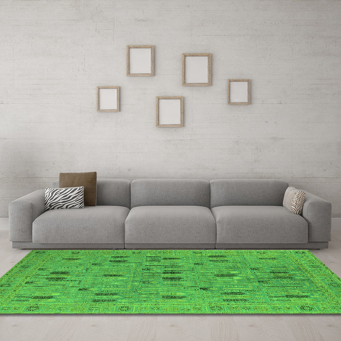 Machine Washable Oriental Green Industrial Area Rugs in a Living Room,, wshurb2447grn