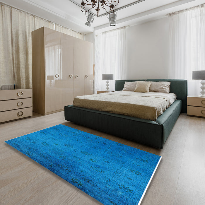 Mid-Century Modern Deep Sky Blue Oriental Rug in a Bedroom, urb2449
