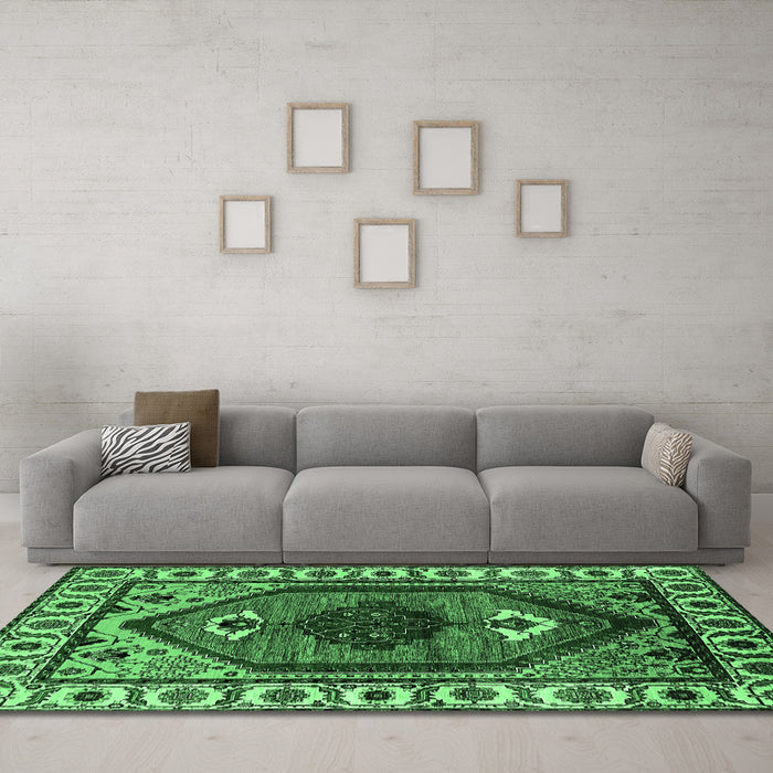 Machine Washable Oriental Emerald Green Industrial Area Rugs in a Living Room,, wshurb2452emgrn