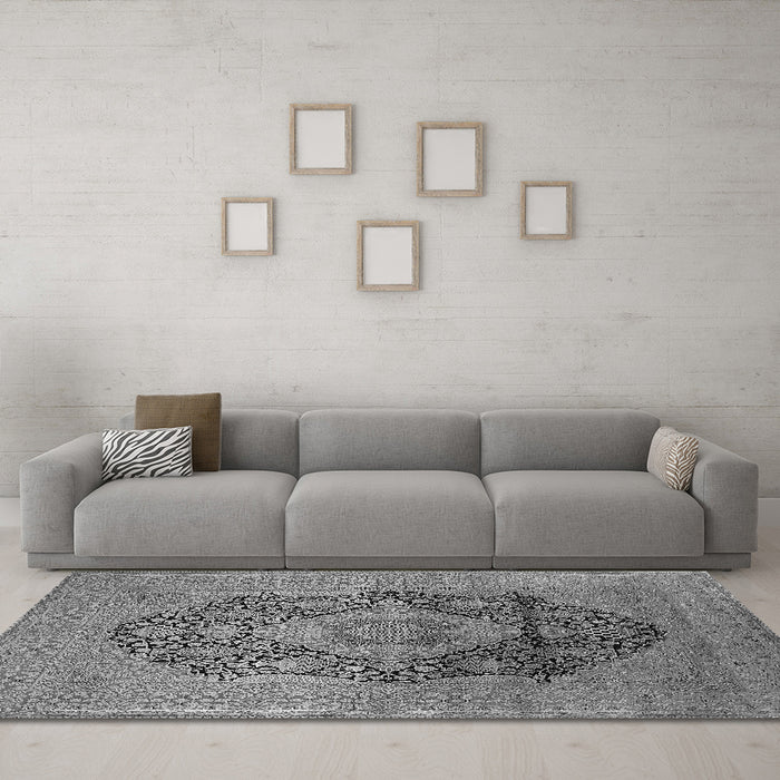 Machine Washable Oriental Gray Industrial Rug in a Living Room,, wshurb2460gry