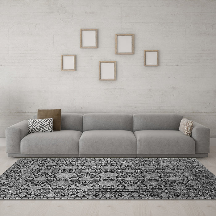 Machine Washable Oriental Gray Industrial Rug in a Living Room,, wshurb2461gry