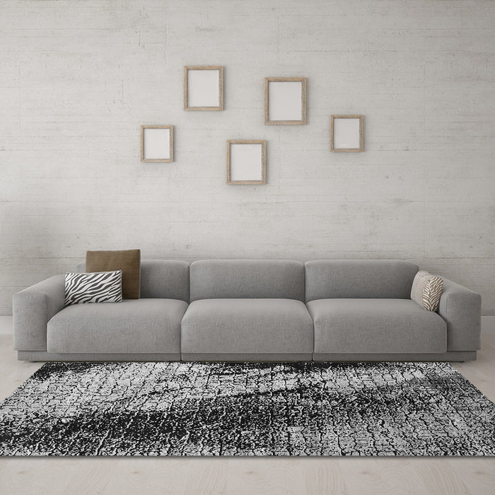 Machine Washable Oriental Gray Industrial Rug in a Living Room,, wshurb2467gry