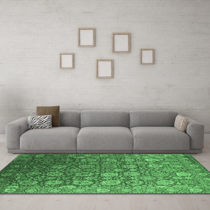Machine Washable Oriental Emerald Green Industrial Area Rugs in a Living Room,, wshurb2470emgrn