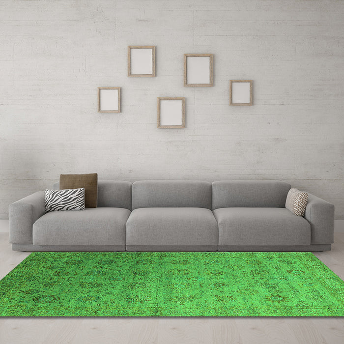 Machine Washable Oriental Green Industrial Area Rugs in a Living Room,, wshurb2475grn