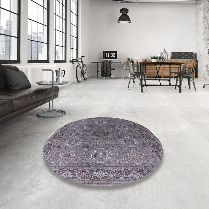 Round Mid-Century Modern Gray Oriental Rug in a Office, urb2479