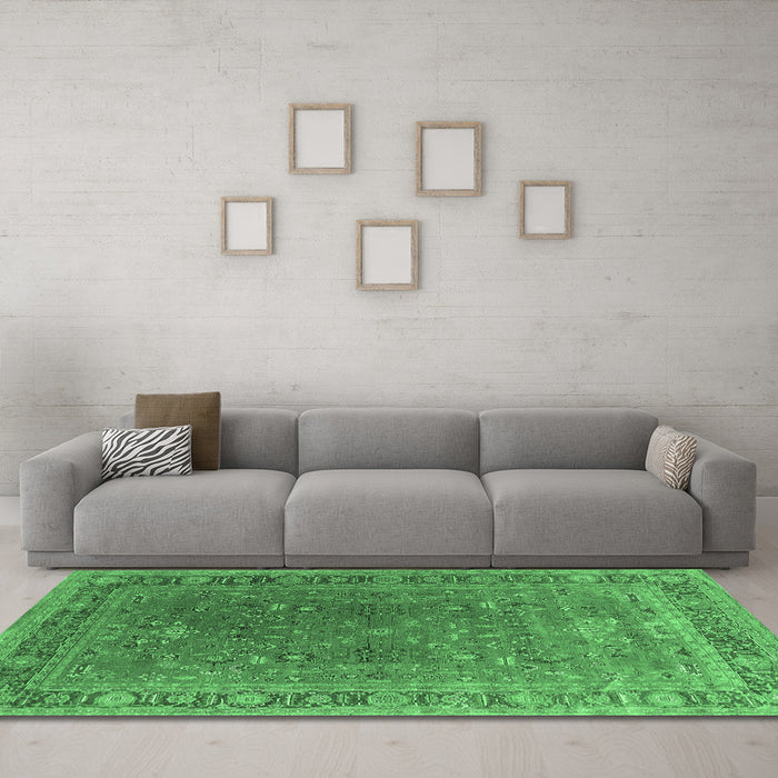 Machine Washable Oriental Emerald Green Industrial Area Rugs in a Living Room,, wshurb2480emgrn