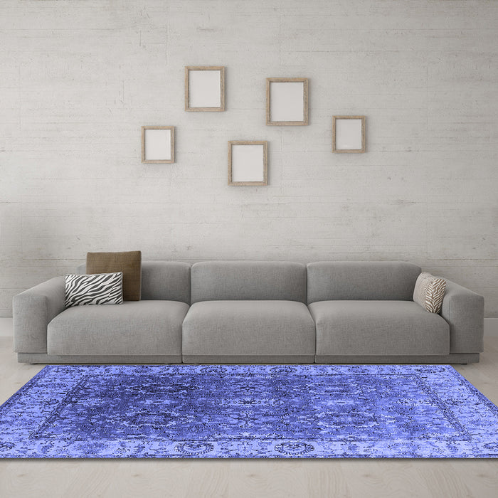 Machine Washable Oriental Blue Industrial Rug in a Living Room, wshurb2482blu