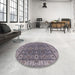 Round Machine Washable Industrial Modern Carbon Gray Rug in a Office, wshurb2483