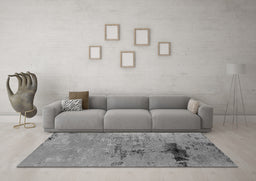 Machine Washable Oriental Gray Industrial Rug in a Living Room,, wshurb2486gry