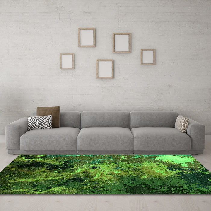 Machine Washable Oriental Green Industrial Area Rugs in a Living Room,, wshurb2488grn