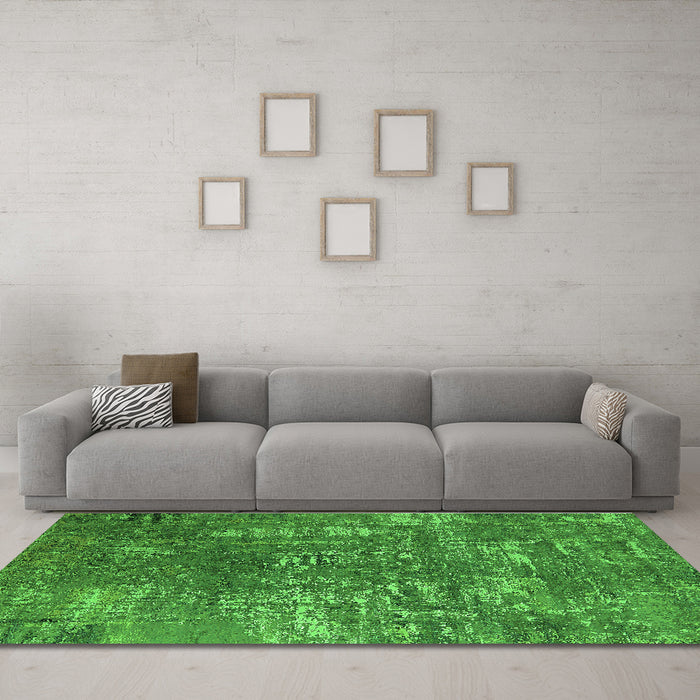 Machine Washable Oriental Green Industrial Area Rugs in a Living Room,, wshurb2490grn