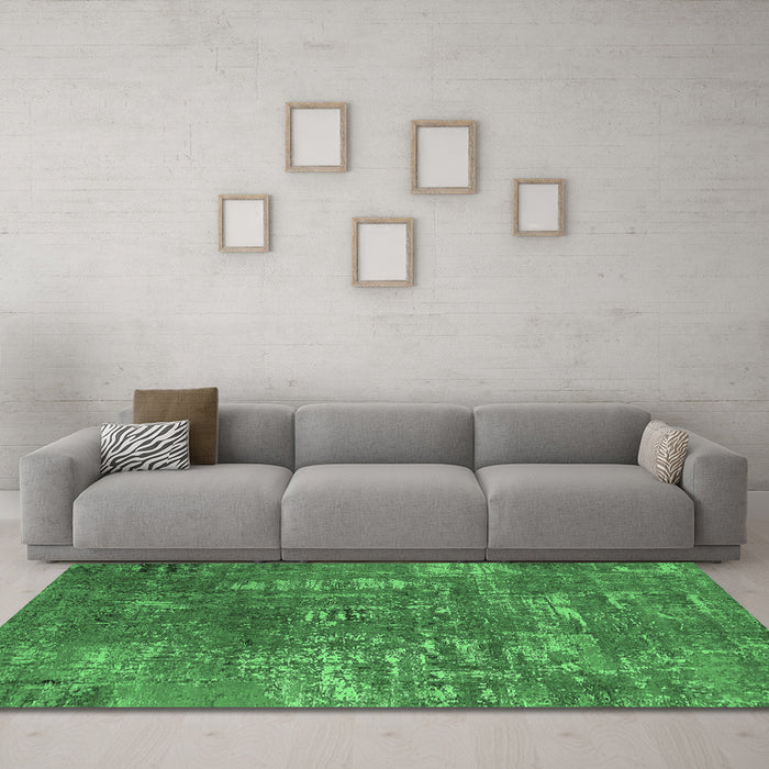 Machine Washable Oriental Emerald Green Industrial Area Rugs in a Living Room,, wshurb2490emgrn
