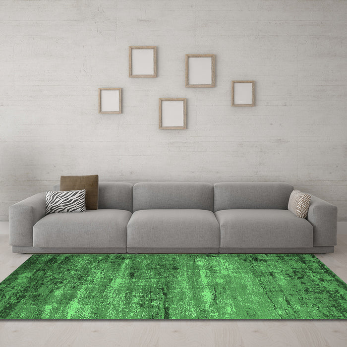 Machine Washable Oriental Emerald Green Industrial Area Rugs in a Living Room,, wshurb2496emgrn