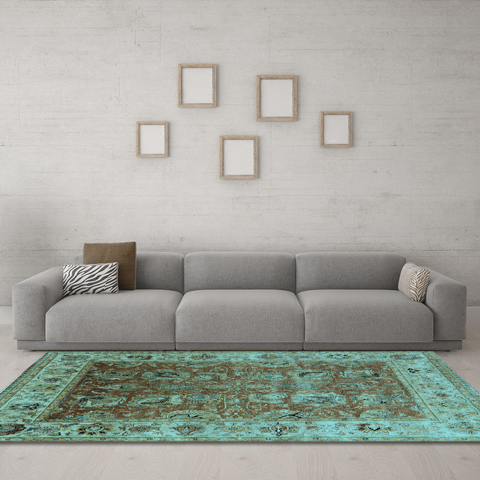 Machine Washable Oriental Light Blue Traditional Rug in a Living Room, wshurb2497lblu