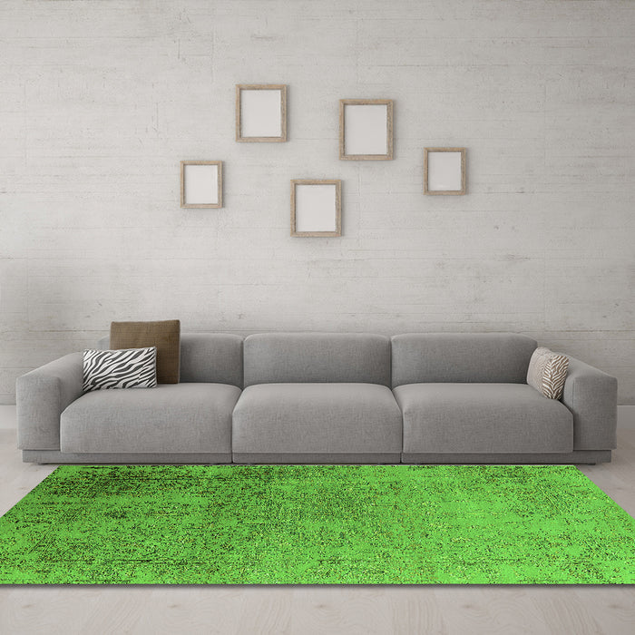 Machine Washable Oriental Green Industrial Area Rugs in a Living Room,, wshurb2499grn