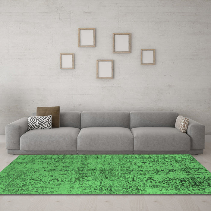 Machine Washable Oriental Emerald Green Industrial Area Rugs in a Living Room,, wshurb2504emgrn