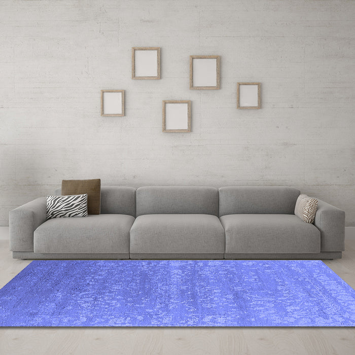 Machine Washable Oriental Blue Industrial Rug in a Living Room, wshurb2510blu