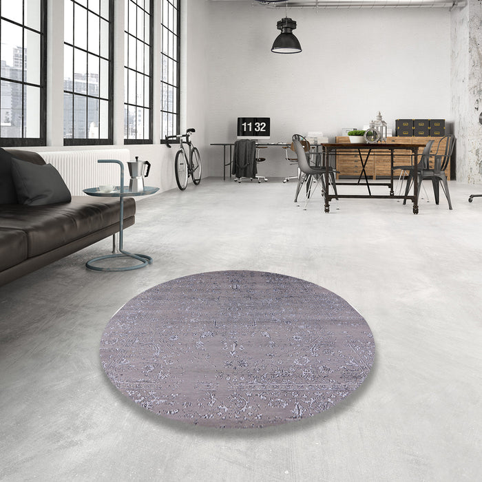 Round Machine Washable Industrial Modern Dark Gray Rug in a Office, wshurb2511
