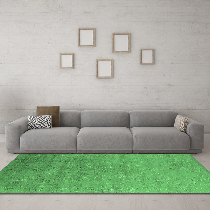 Machine Washable Oriental Emerald Green Industrial Area Rugs in a Living Room,, wshurb2511emgrn