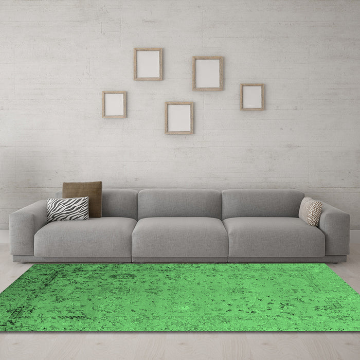 Machine Washable Oriental Emerald Green Industrial Area Rugs in a Living Room,, wshurb2512emgrn