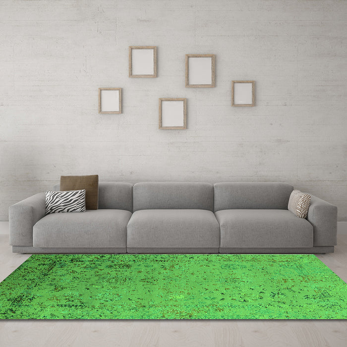 Machine Washable Oriental Green Industrial Area Rugs in a Living Room,, wshurb2512grn