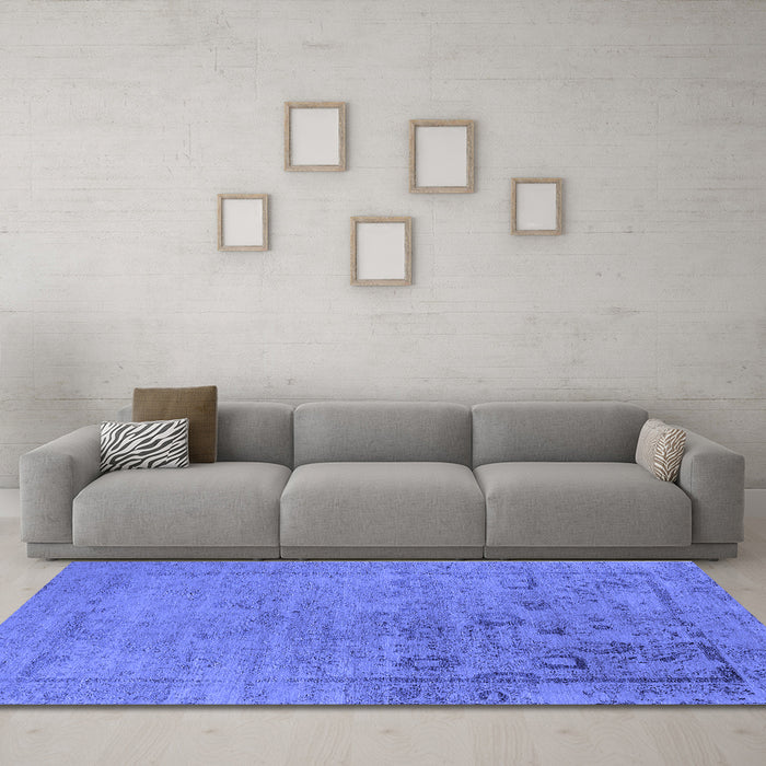 Machine Washable Oriental Blue Industrial Rug in a Living Room, wshurb2514blu