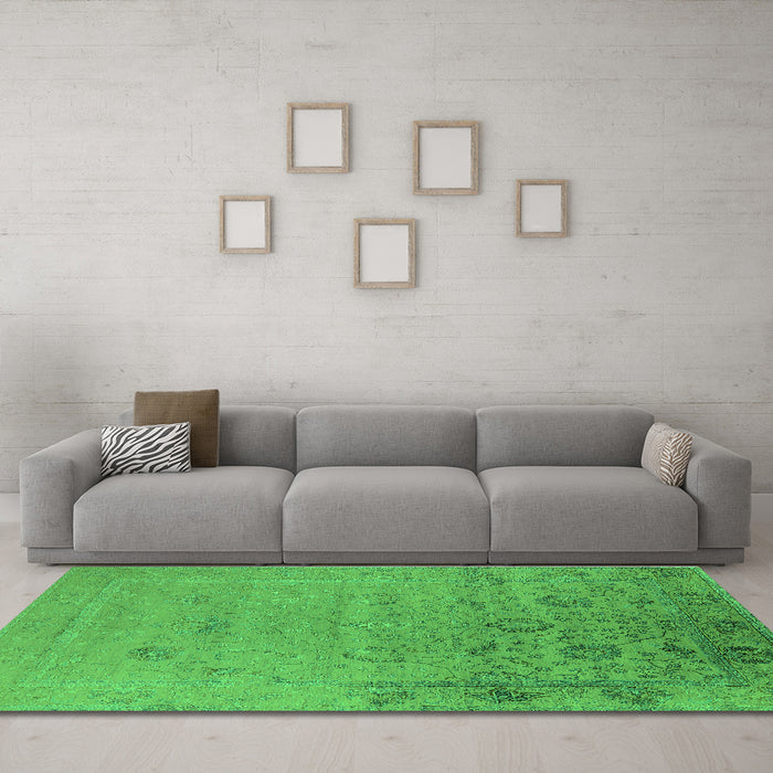 Machine Washable Oriental Green Industrial Area Rugs in a Living Room,, wshurb2515grn