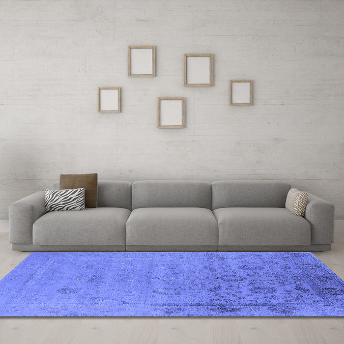 Machine Washable Oriental Blue Industrial Rug in a Living Room, wshurb2515blu